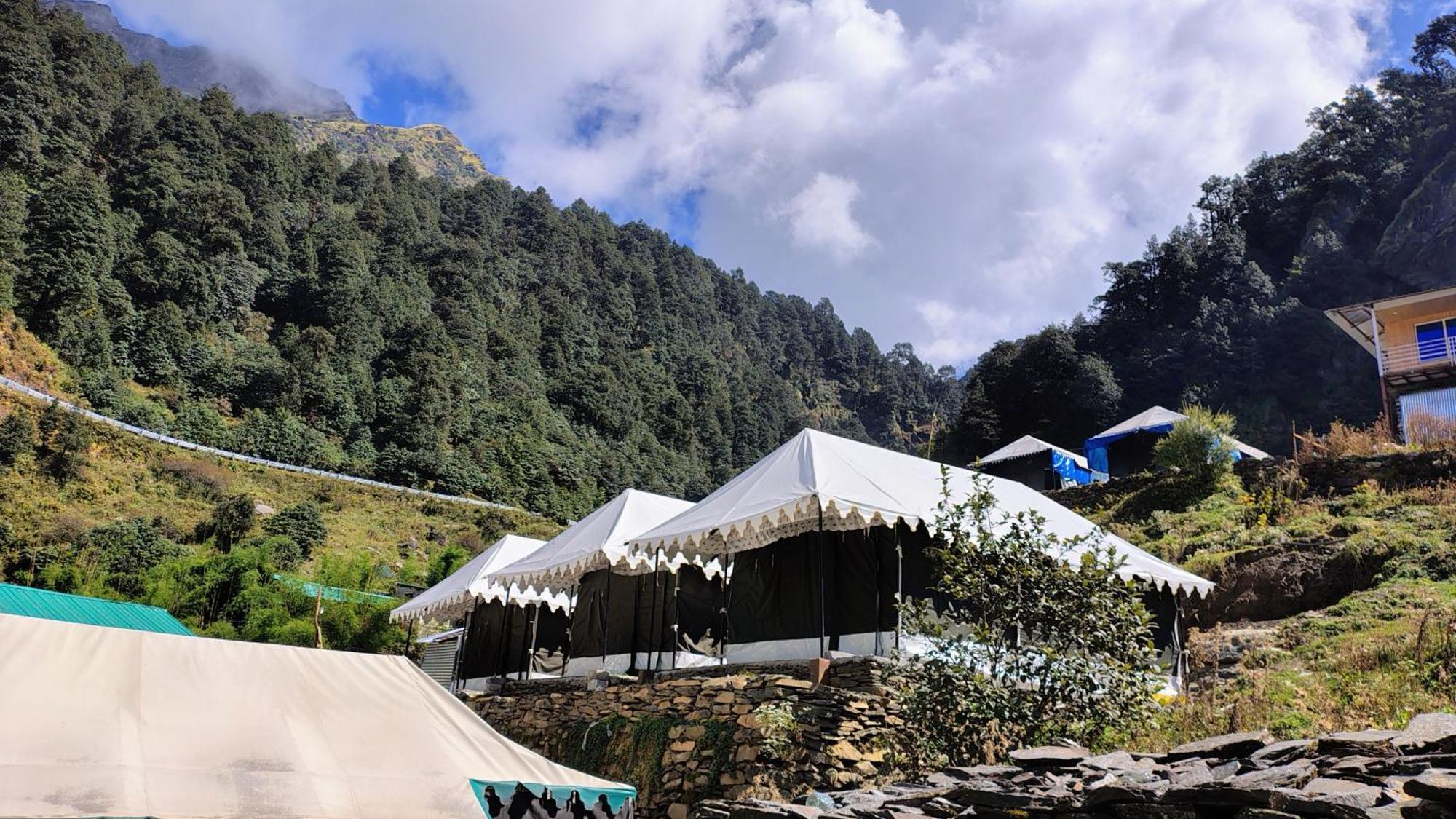 River Side Camp Chopta Hotell Sari Exteriör bild