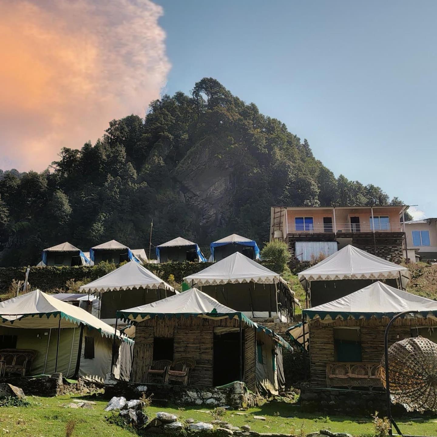 River Side Camp Chopta Hotell Sari Exteriör bild